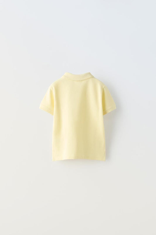 Polo amarillo