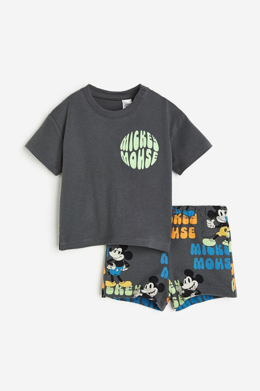 Conjunto estampado mickey mouse