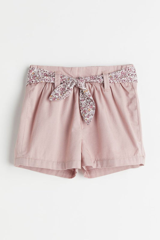 Short rosa con cinturon